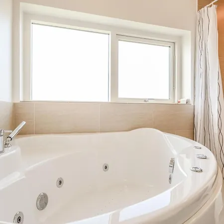 Holiday home Cozy In Haderslev With Wifi