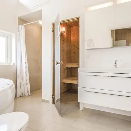 Rade Strandpark Vi בית נופש הדרסלב